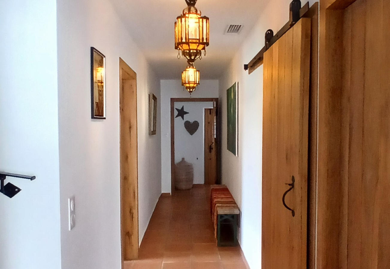 6-bedroom Detached House In Saint Chinian, France (217 M²)