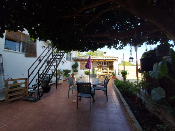 3-bedroom Village House In Lloseta, Spain (145 M²)
