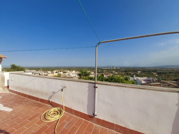3-bedroom Village House In Lloseta, Spain (145 M²)