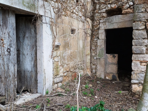 Village House In Binissalem, Spain (784 M²)
