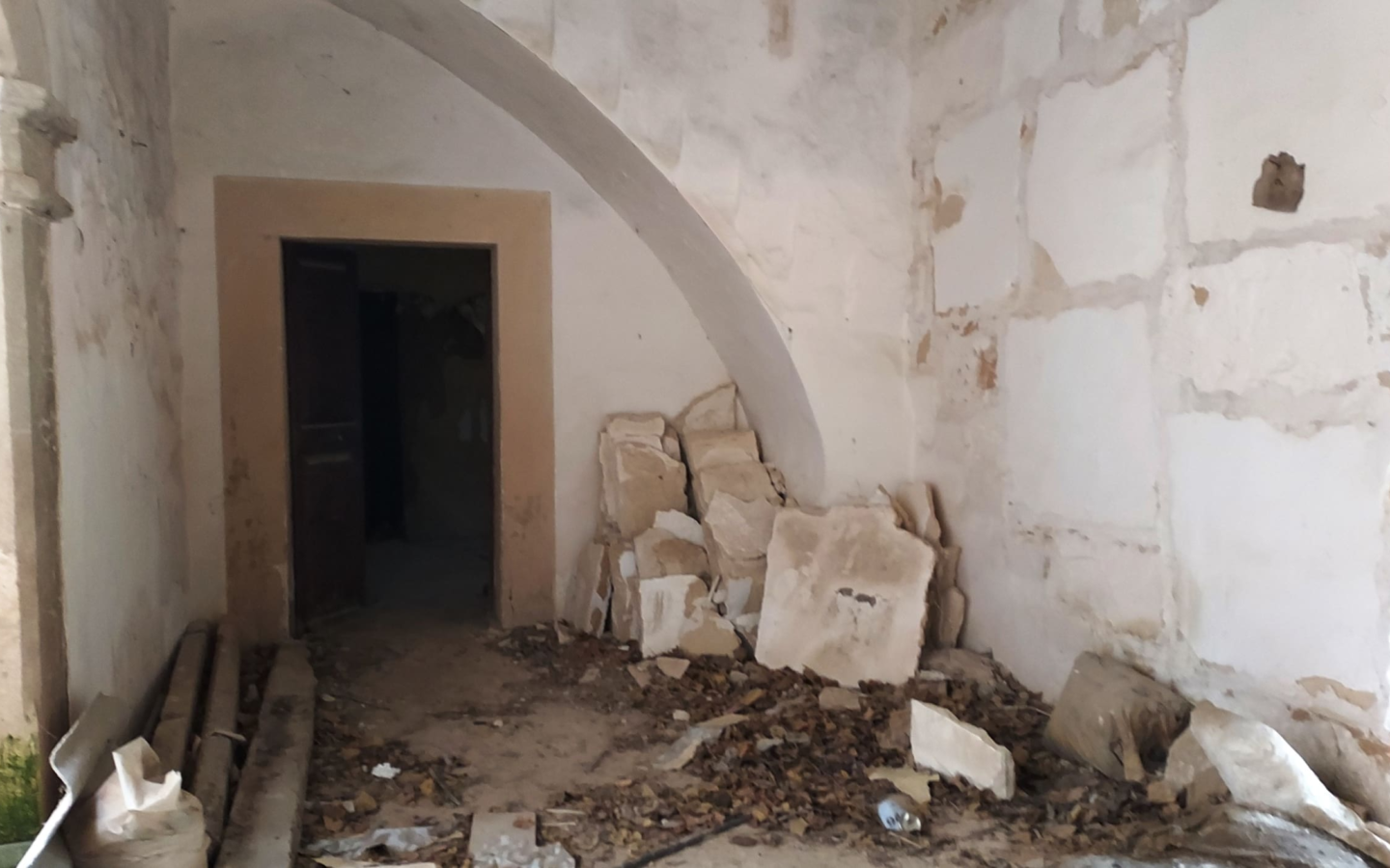 Village House In Binissalem, Spain (784 M²)