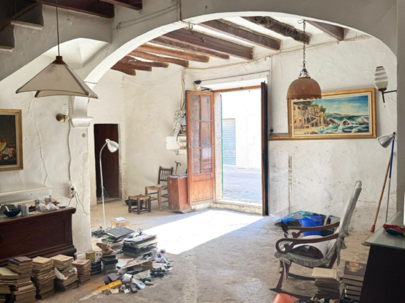 4-bedroom Village House In Costitx, Spain (233 M²)