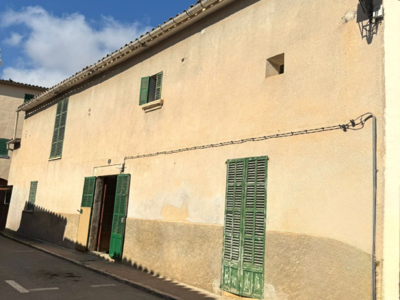 4-bedroom Village House In Costitx, Spain (233 M²)