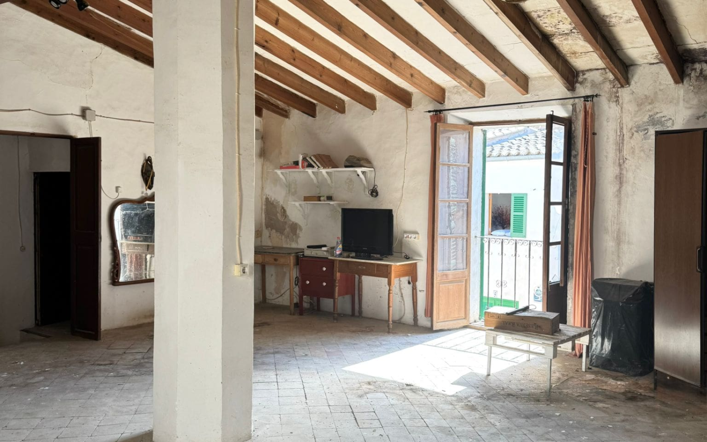 4-bedroom Village House In Costitx, Spain (233 M²)