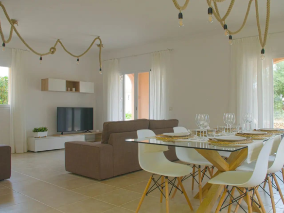 4-bedroom Villa In Artá, Spain (247 M²)