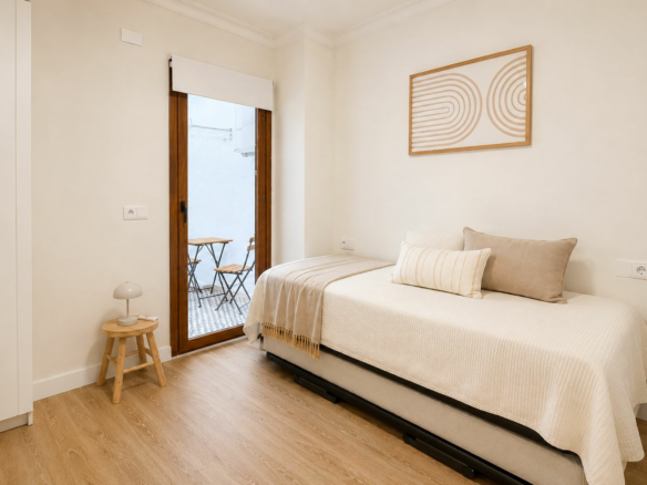 2-bedroom Apartment In Jávea, Spain (70 M²)