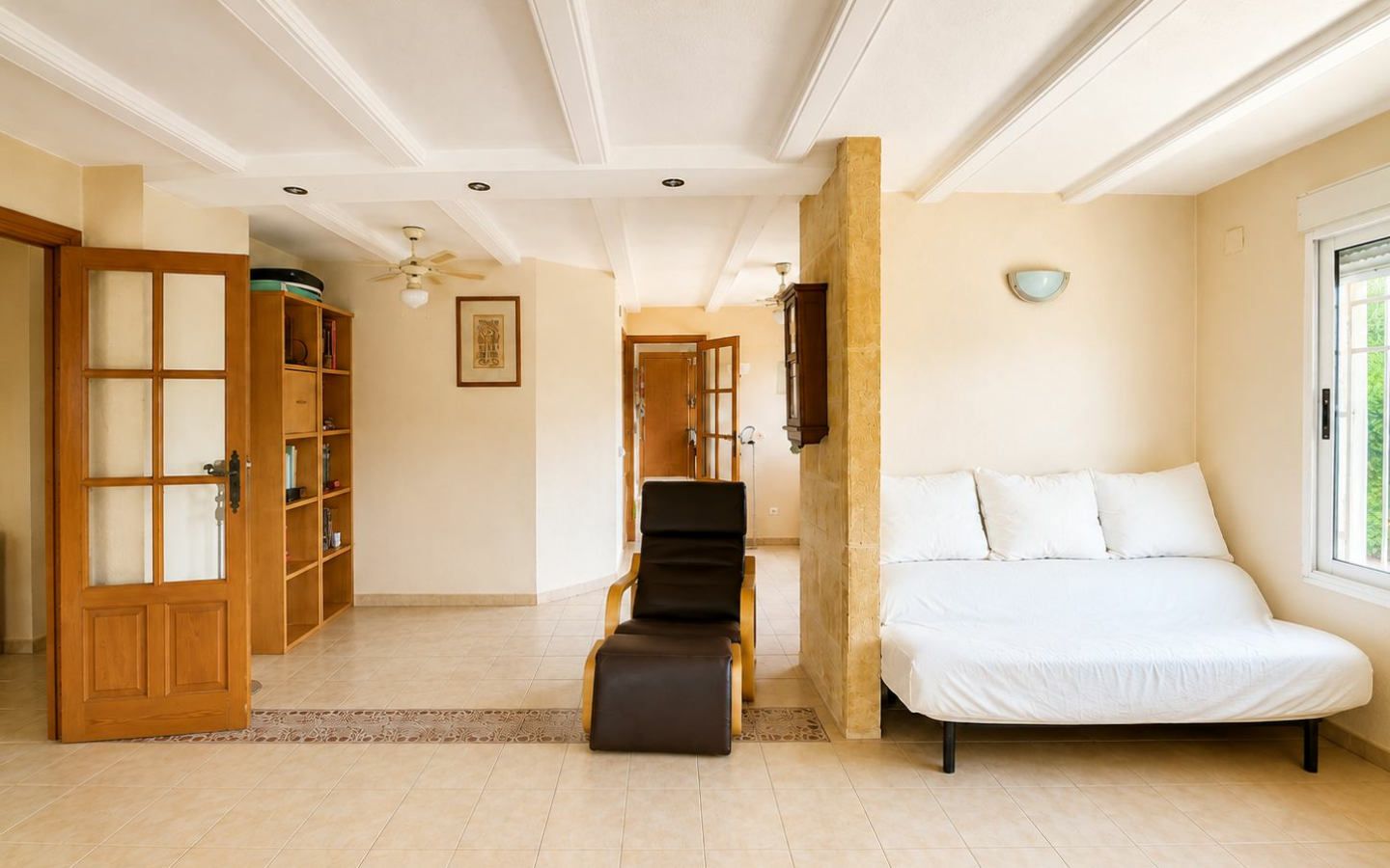 4-bedroom Villa In Spain (260 M²)