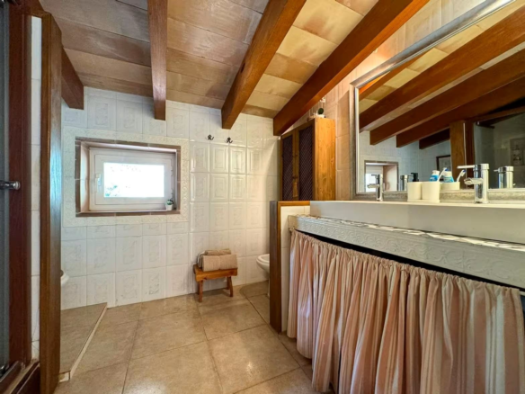 4-bedroom Finca In Bunyola, Spain (179 M²)