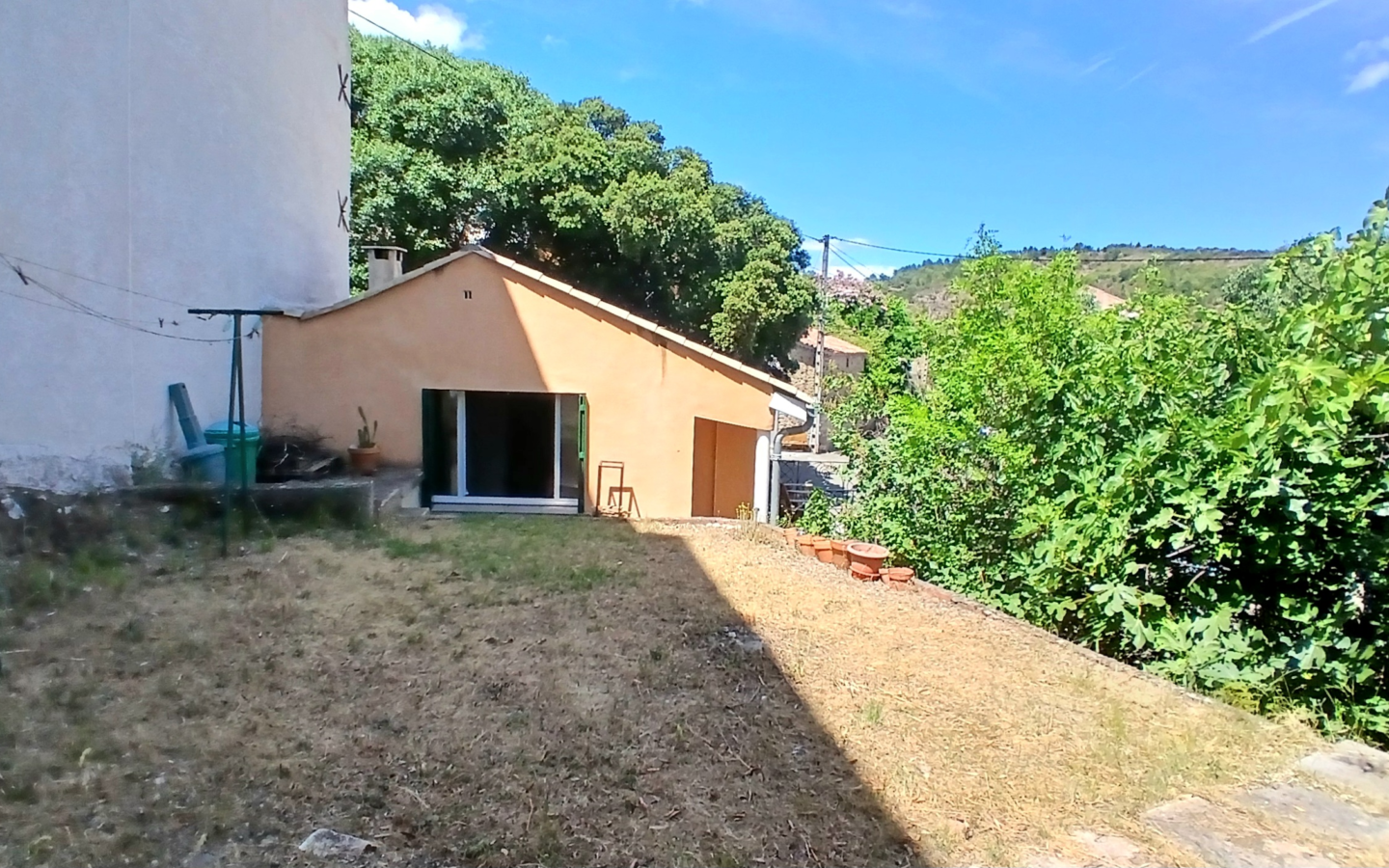 4-bedroom House In Roquebrun, France (137 M²)