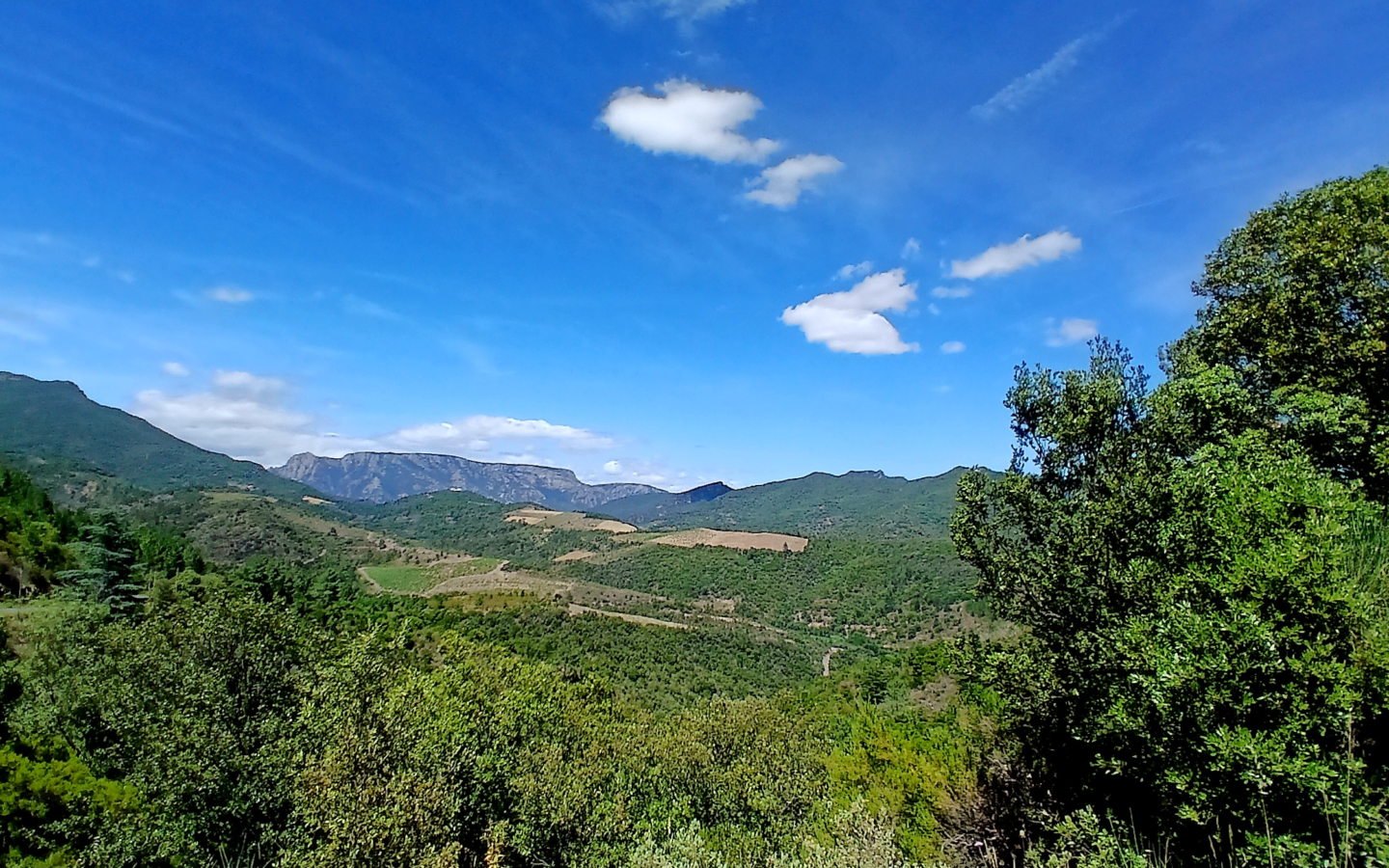 4-bedroom House In Roquebrun, France (137 M²)