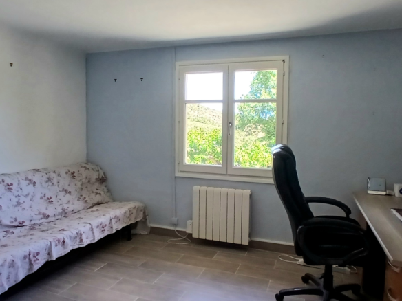 4-bedroom House In Roquebrun, France (137 M²)