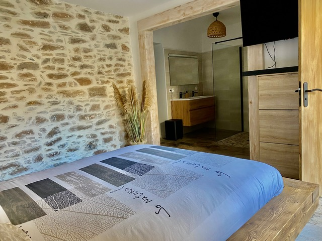 4-bedroom House In Faugeres, France (165 M²)