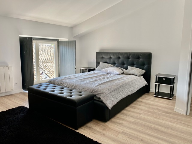 4-bedroom House In Faugeres, France (165 M²)