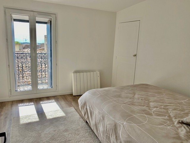 4-bedroom House In Faugeres, France (165 M²)
