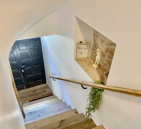 4-bedroom House In Faugeres, France (165 M²)