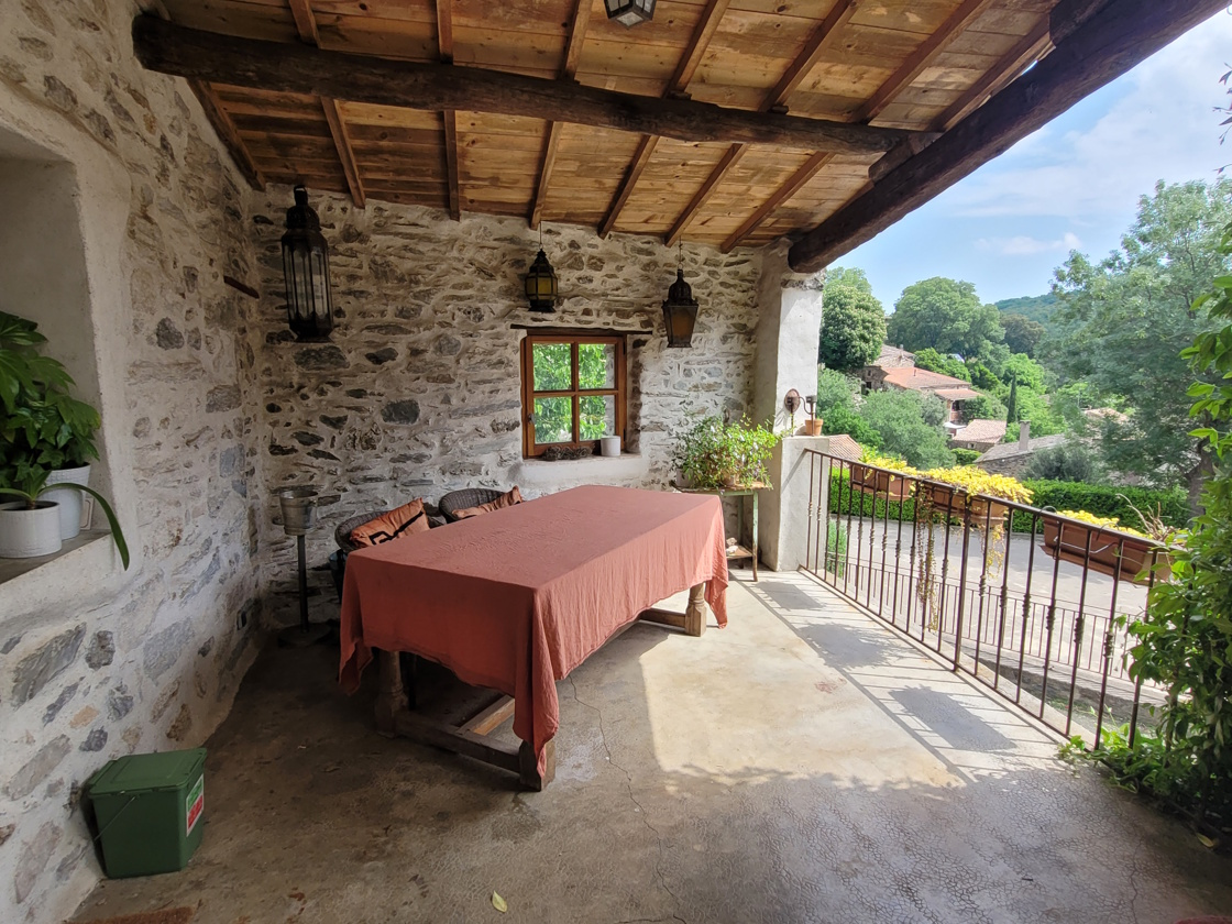 4-bedroom House In Roujan, France (160 M²)