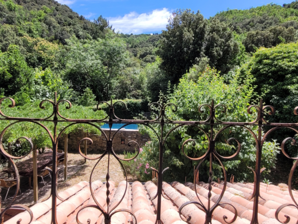 5-bedroom Detached House In Olargues, France (145 M²)