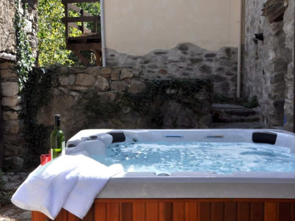 5-bedroom Detached House In Olargues, France (145 M²)