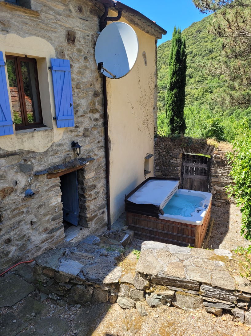 5-bedroom Detached House In Olargues, France (145 M²)