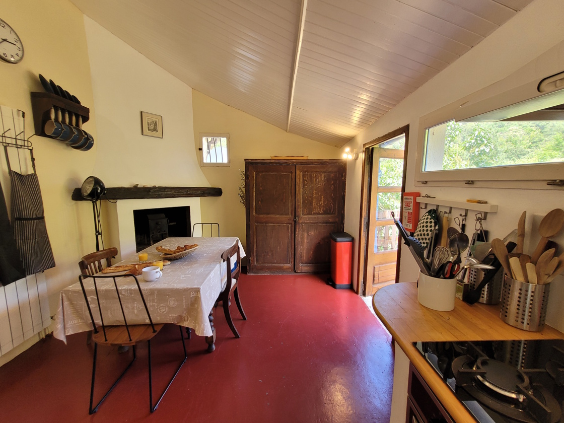 5-bedroom Detached House In Olargues, France (145 M²)