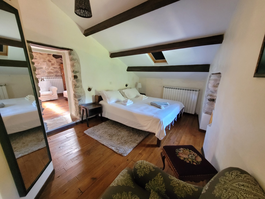 5-bedroom Detached House In Olargues, France (145 M²)