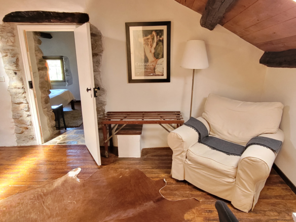 5-bedroom Detached House In Olargues, France (145 M²)