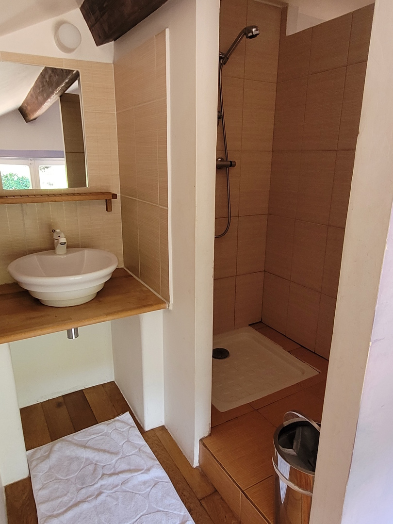 5-bedroom Detached House In Olargues, France (145 M²)