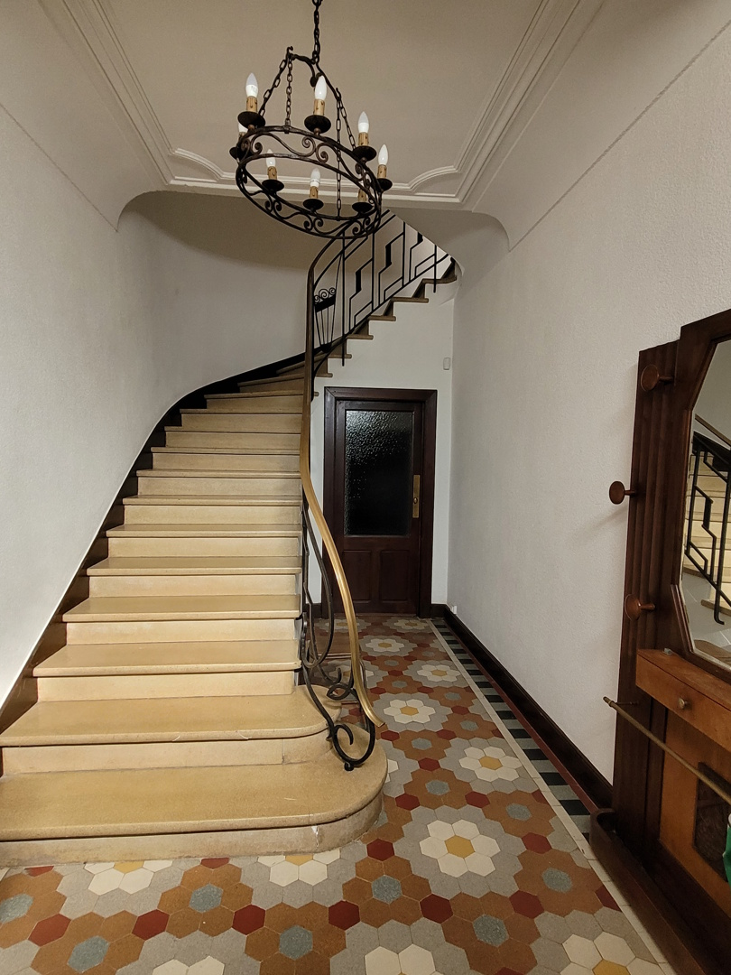 GAB699900EN-94dc91 6-bedroom Detached House In Roujan, France (370 M²)