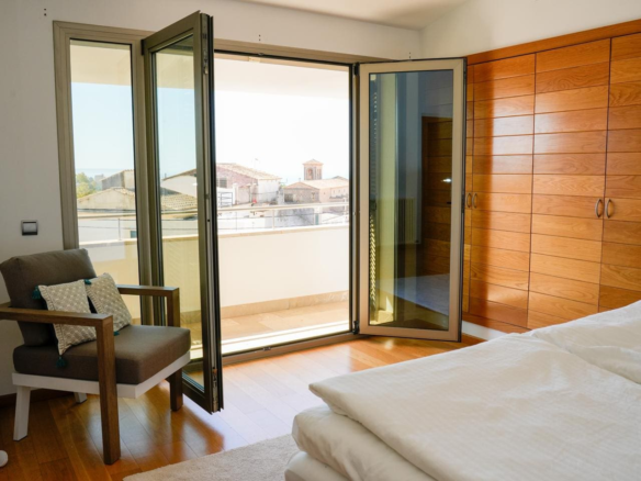 6-bedroom Villa In Palma De Mallorca, Spain (526 M²)