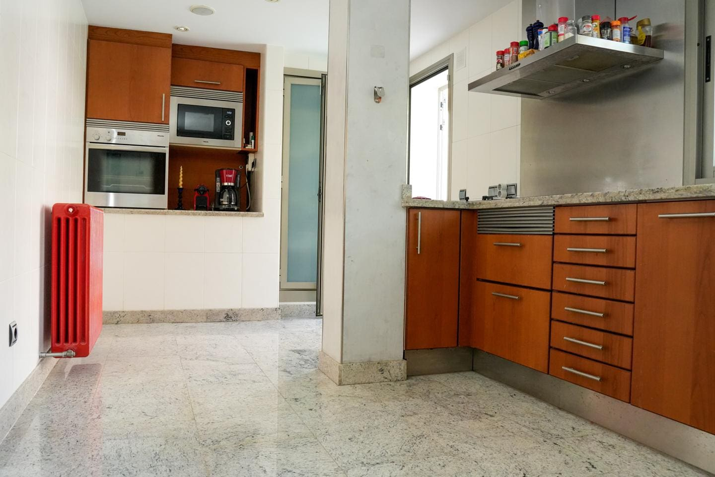 6-bedroom Villa In Palma De Mallorca, Spain (526 M²)