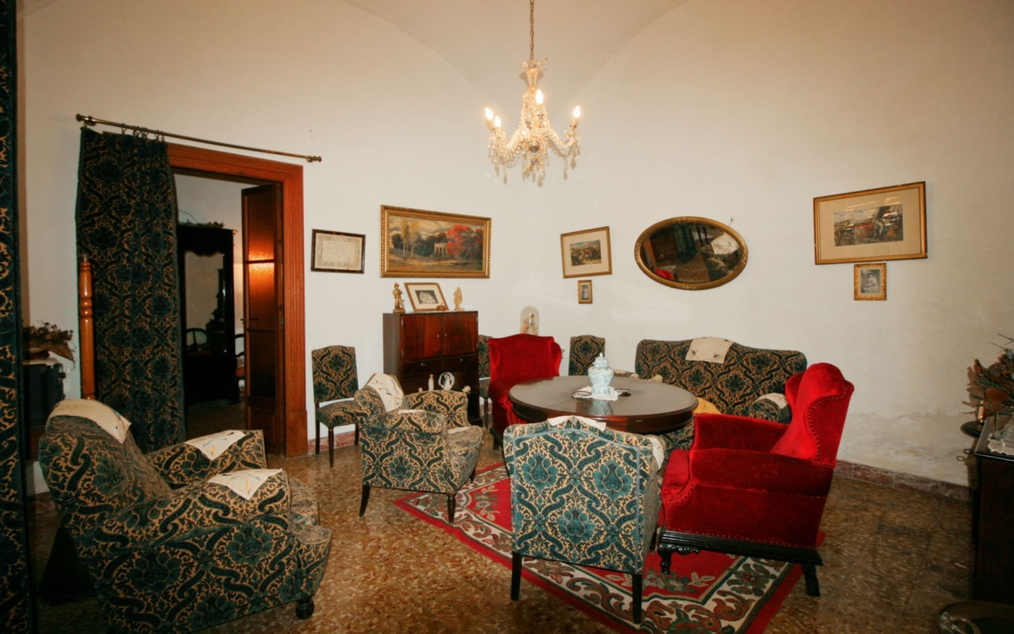 8-bedroom Village House In Binissalem, Spain (610 M²)