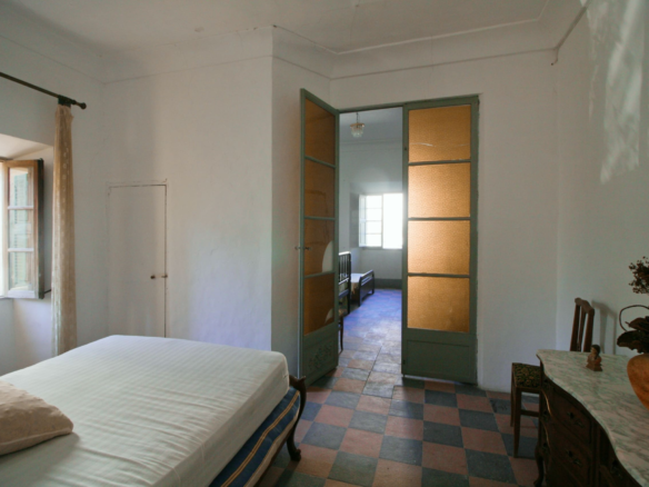 8-bedroom Village House In Binissalem, Spain (610 M²)