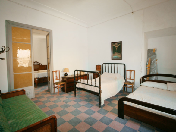 8-bedroom Village House In Binissalem, Spain (610 M²)