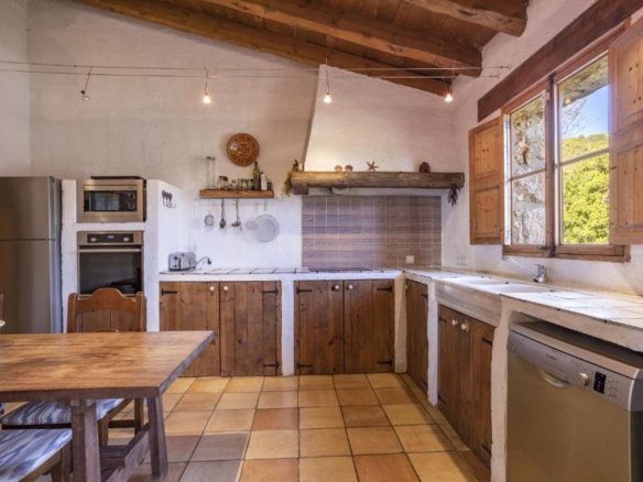 3-bedroom Finca In Inca, Spain (397 M²)