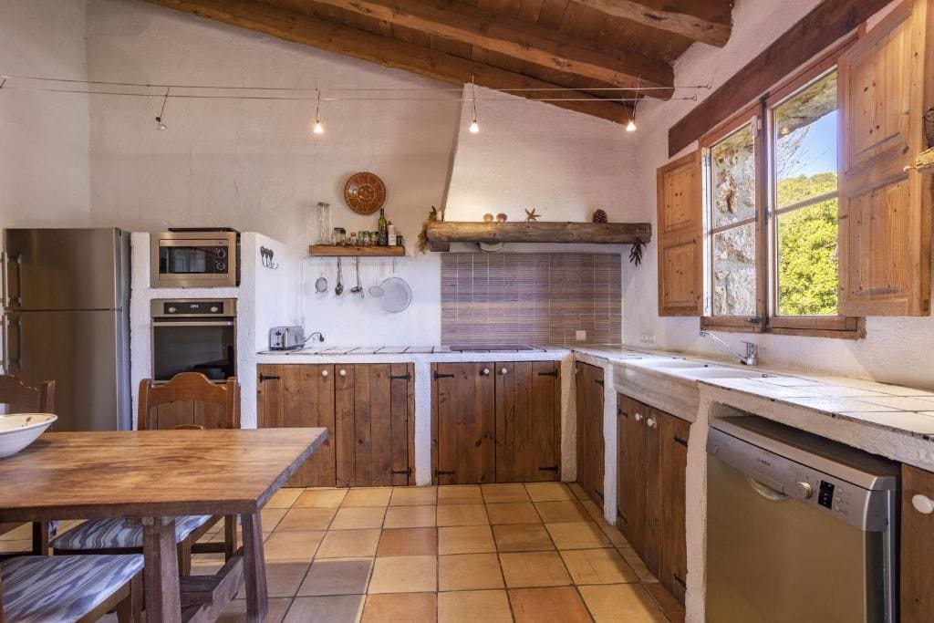 3-bedroom Finca In Inca, Spain (397 M²)