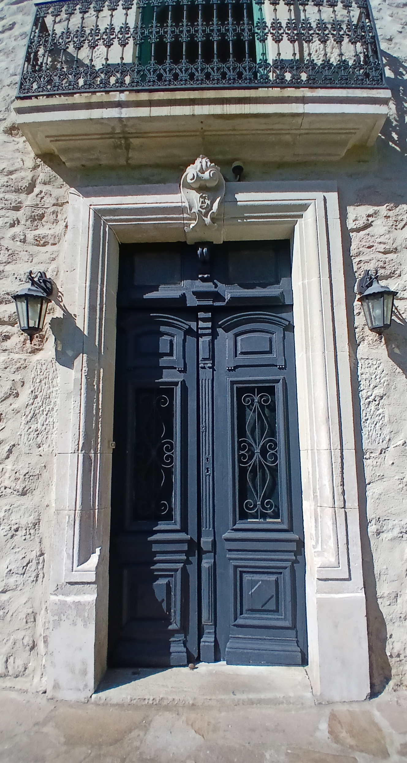5-bedroom Detached House In Lamalou Les Bains, France (205 M²)