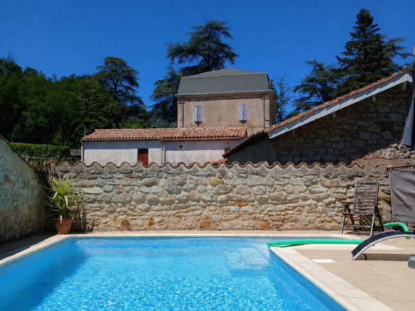 5-bedroom Detached House In Lamalou Les Bains, France (205 M²)