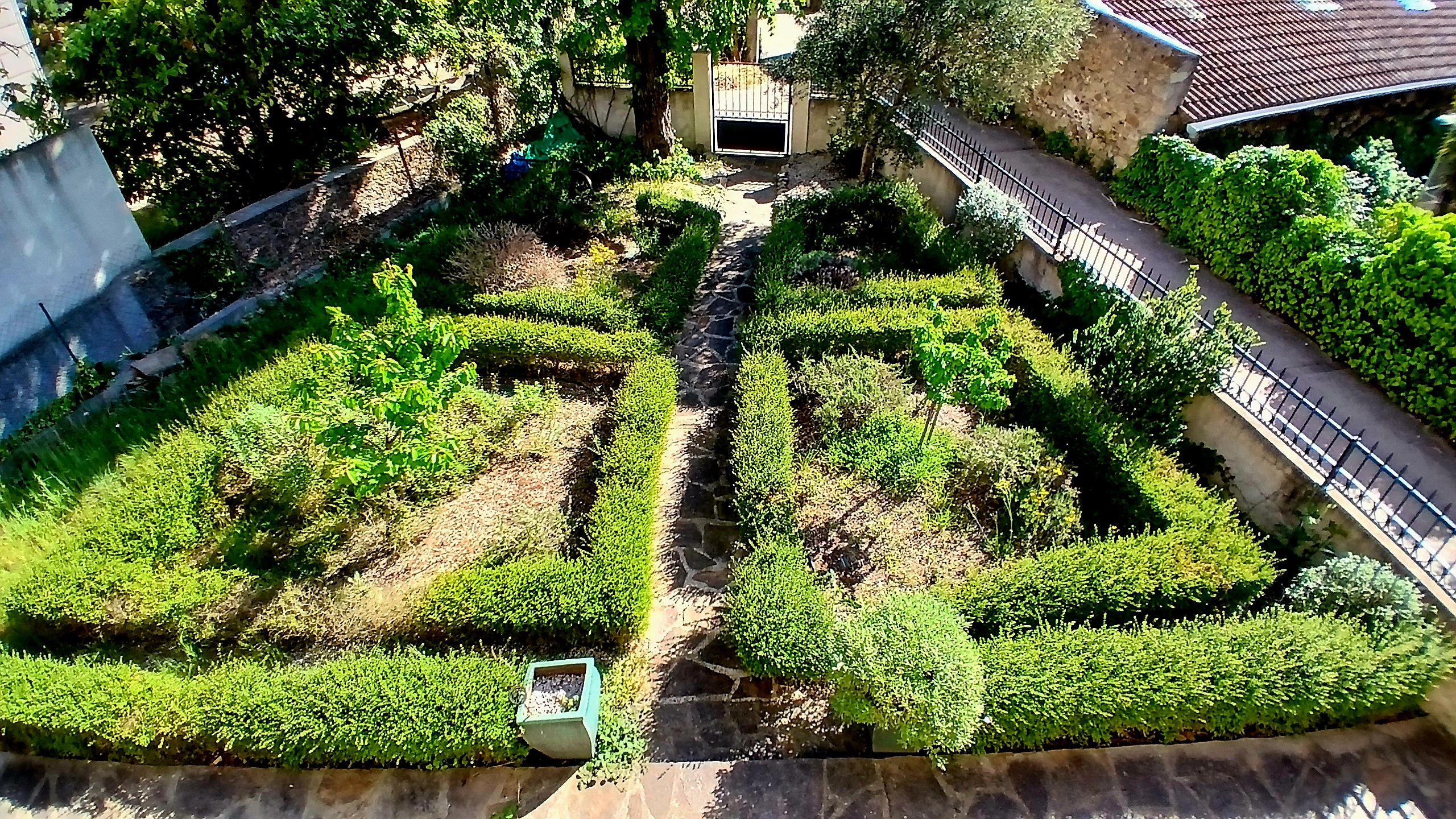 5-bedroom Detached House In Lamalou Les Bains, France (205 M²)