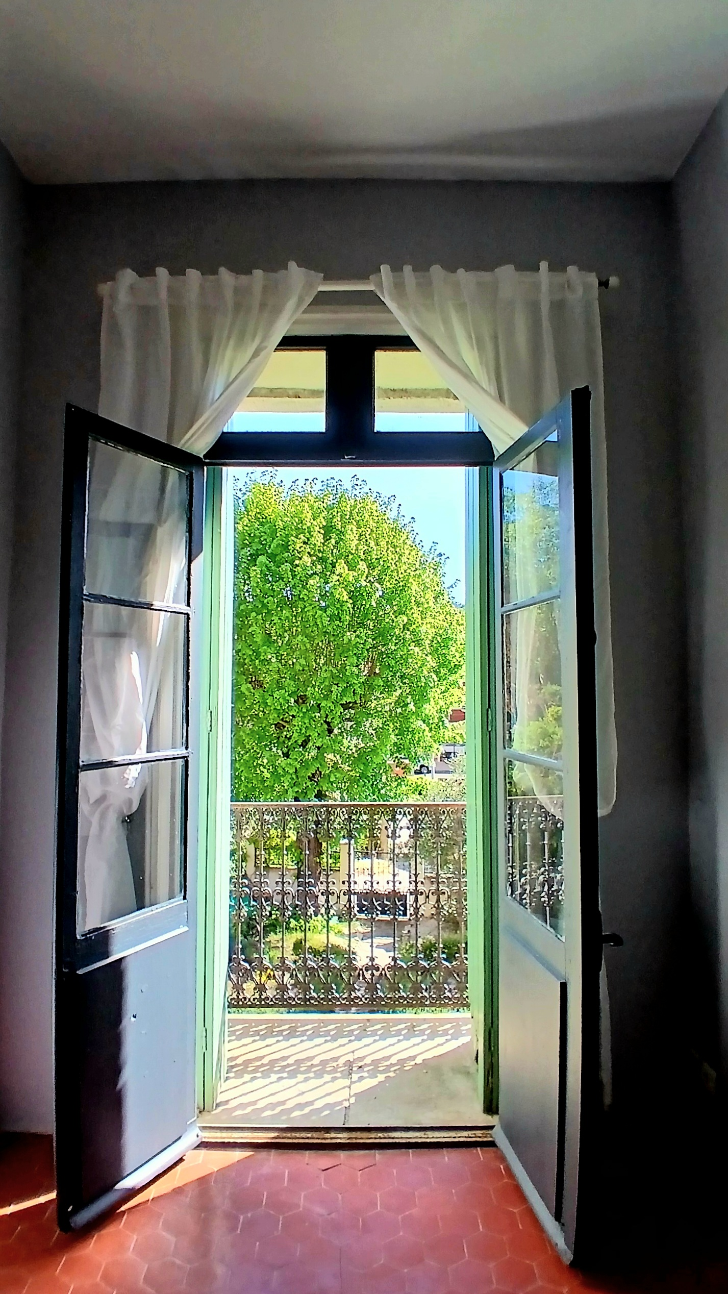 5-bedroom Detached House In Lamalou Les Bains, France (205 M²)