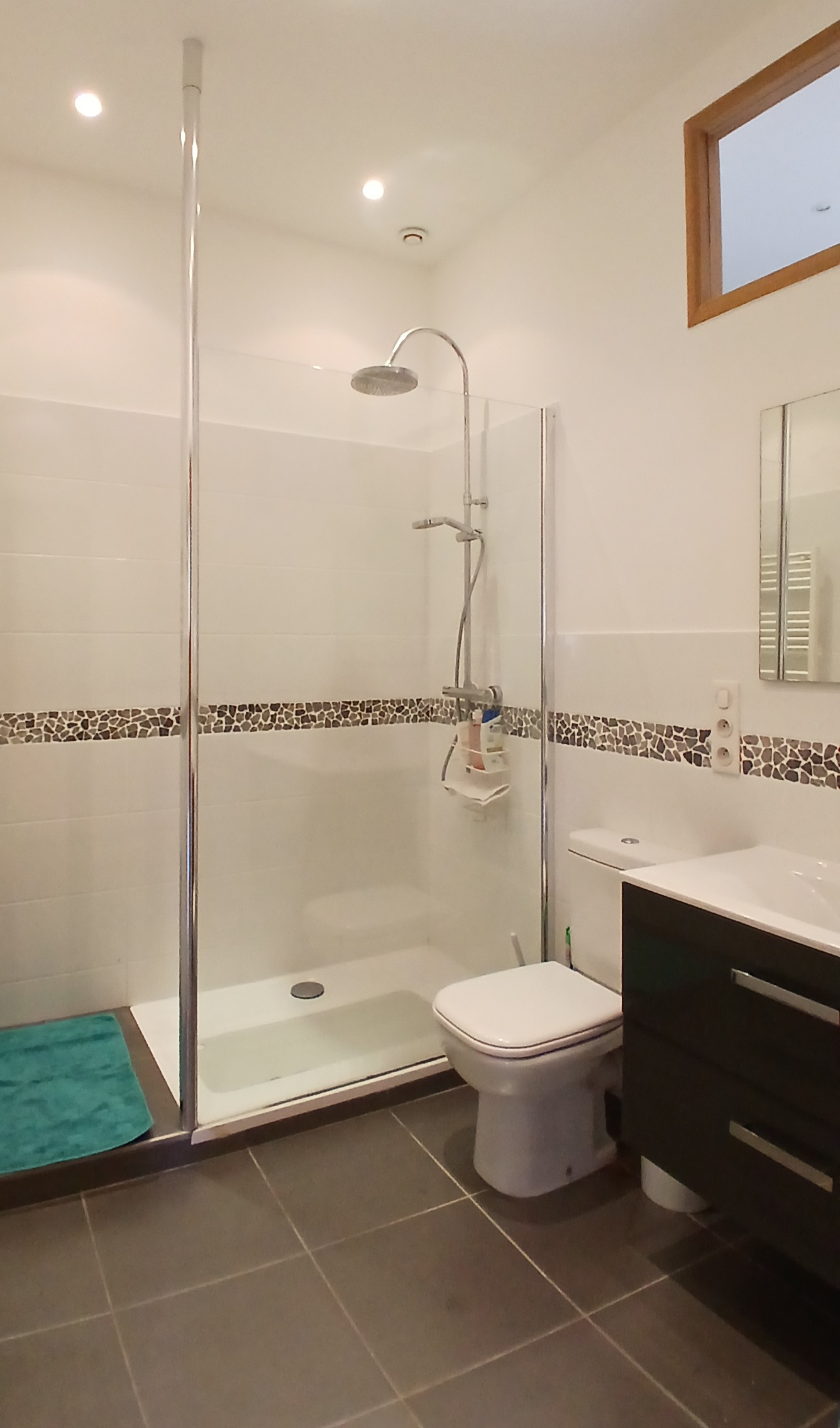 5-bedroom Detached House In Lamalou Les Bains, France (205 M²)