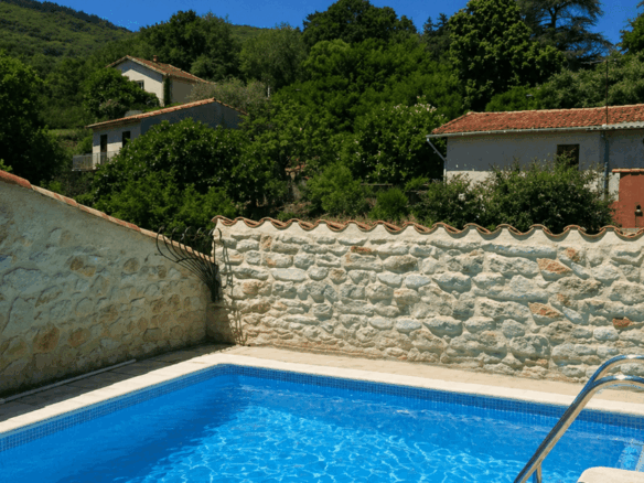7-bedroom Detached House In Lamalou Les Bains, France (261 M²)