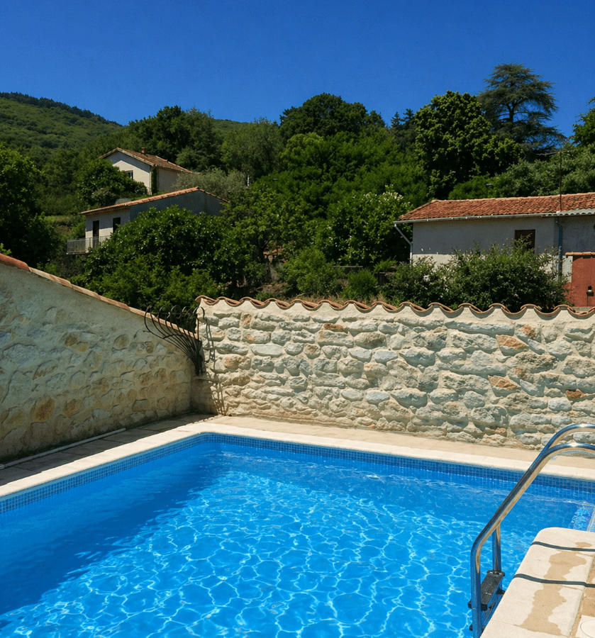 7-bedroom Detached House In Lamalou Les Bains, France (261 M²)