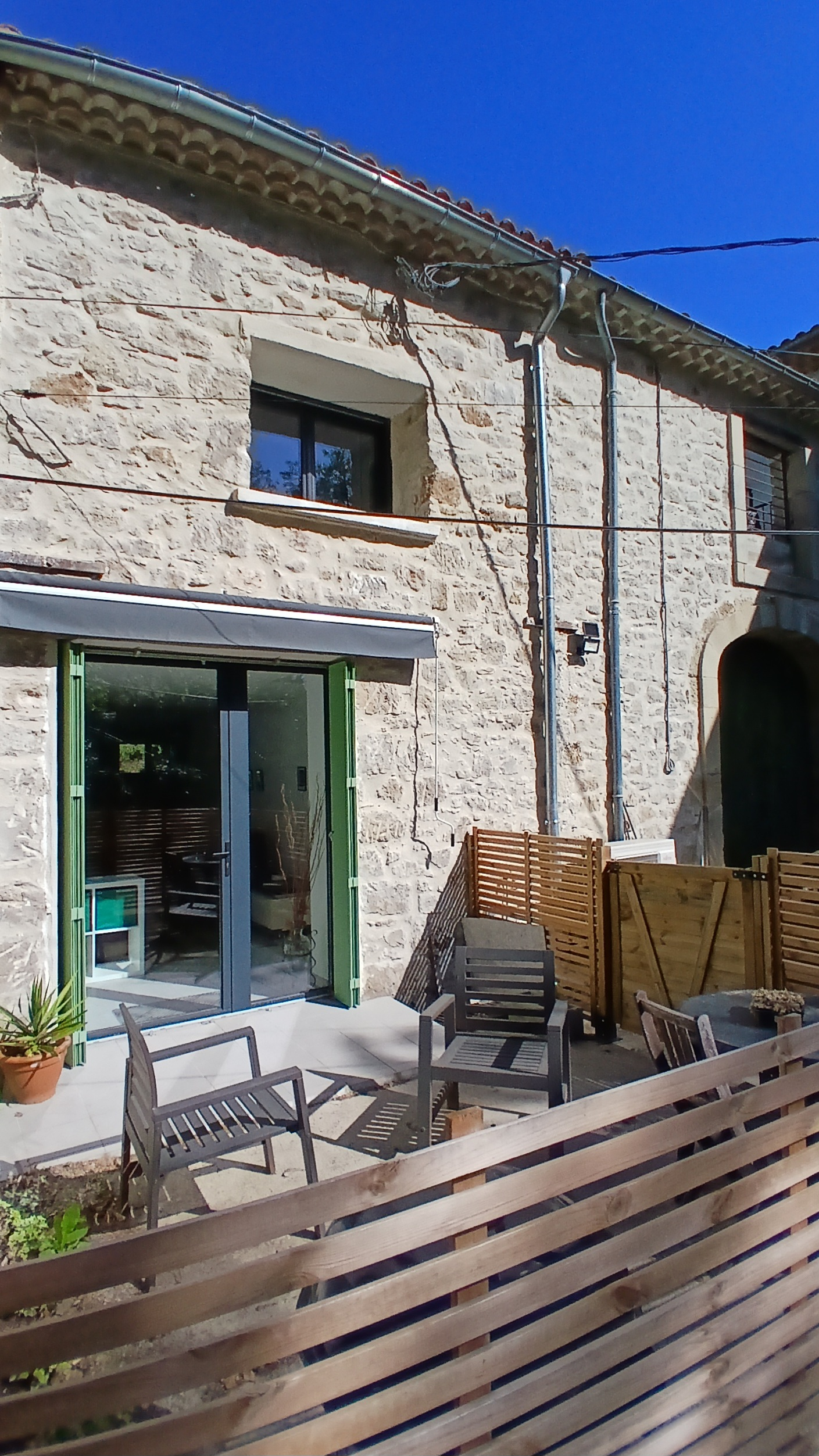 7-bedroom Detached House In Lamalou Les Bains, France (261 M²)