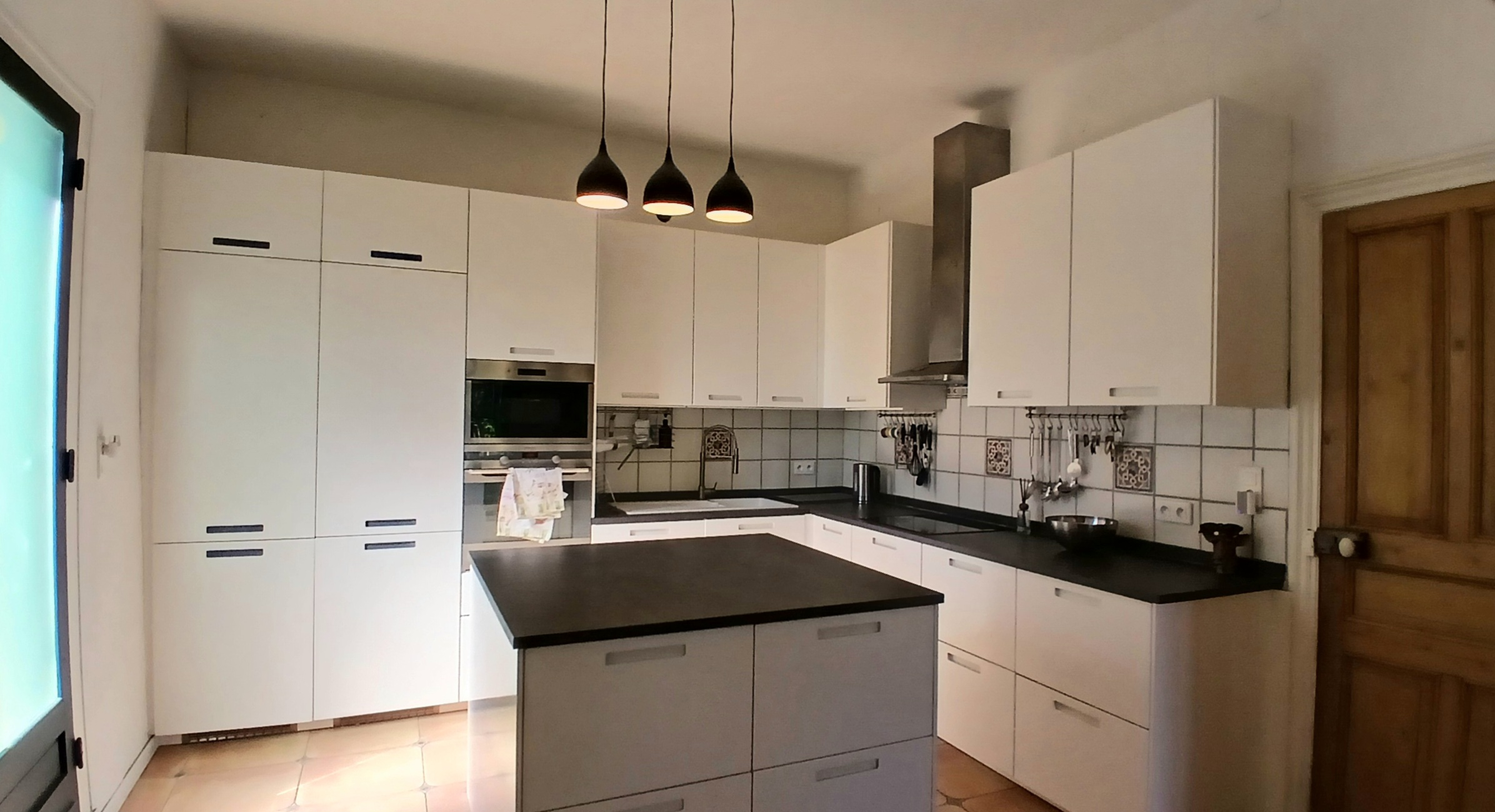 7-bedroom Detached House In Lamalou Les Bains, France (261 M²)