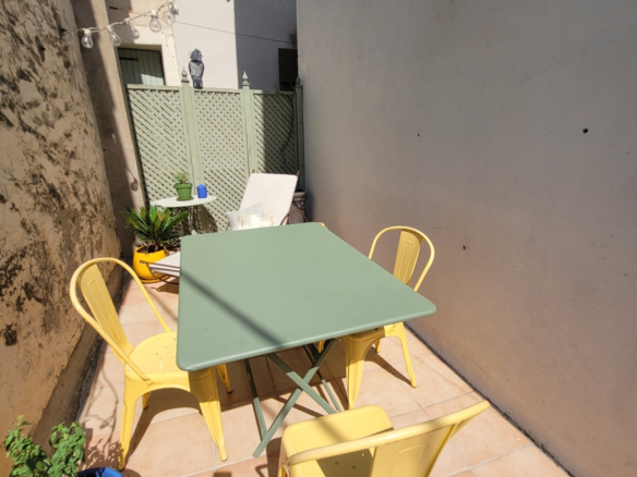 3-bedroom House In Laurens, France (95 M²)
