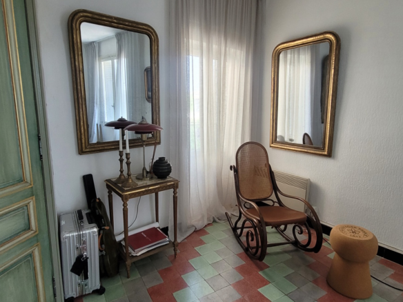 3-bedroom House In Laurens, France (95 M²)