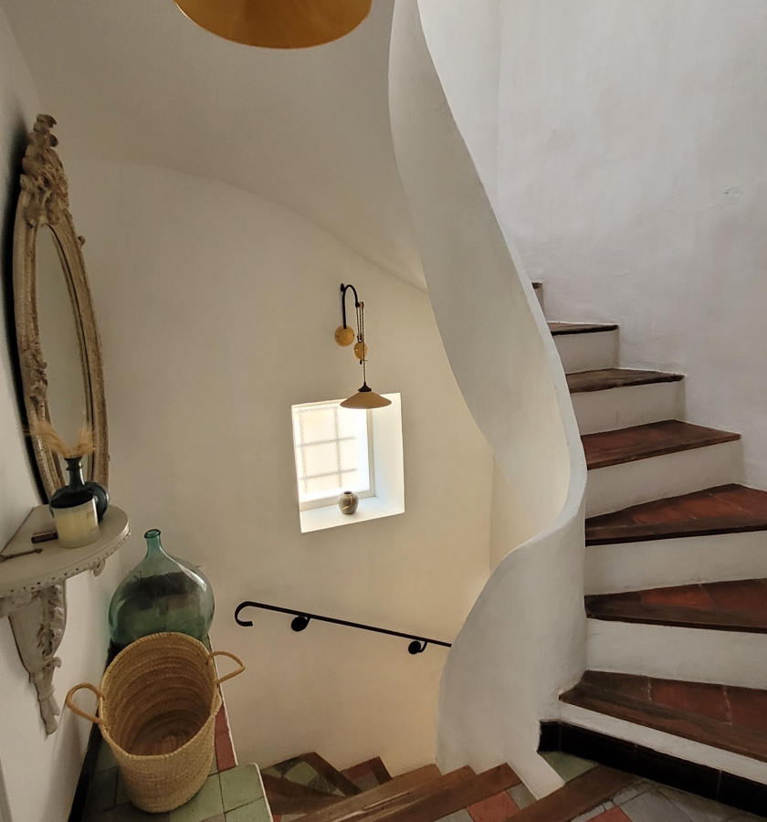 3-bedroom House In Laurens, France (95 M²)