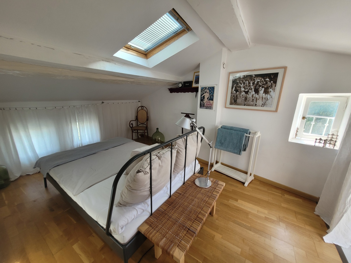 3-bedroom House In Laurens, France (95 M²)