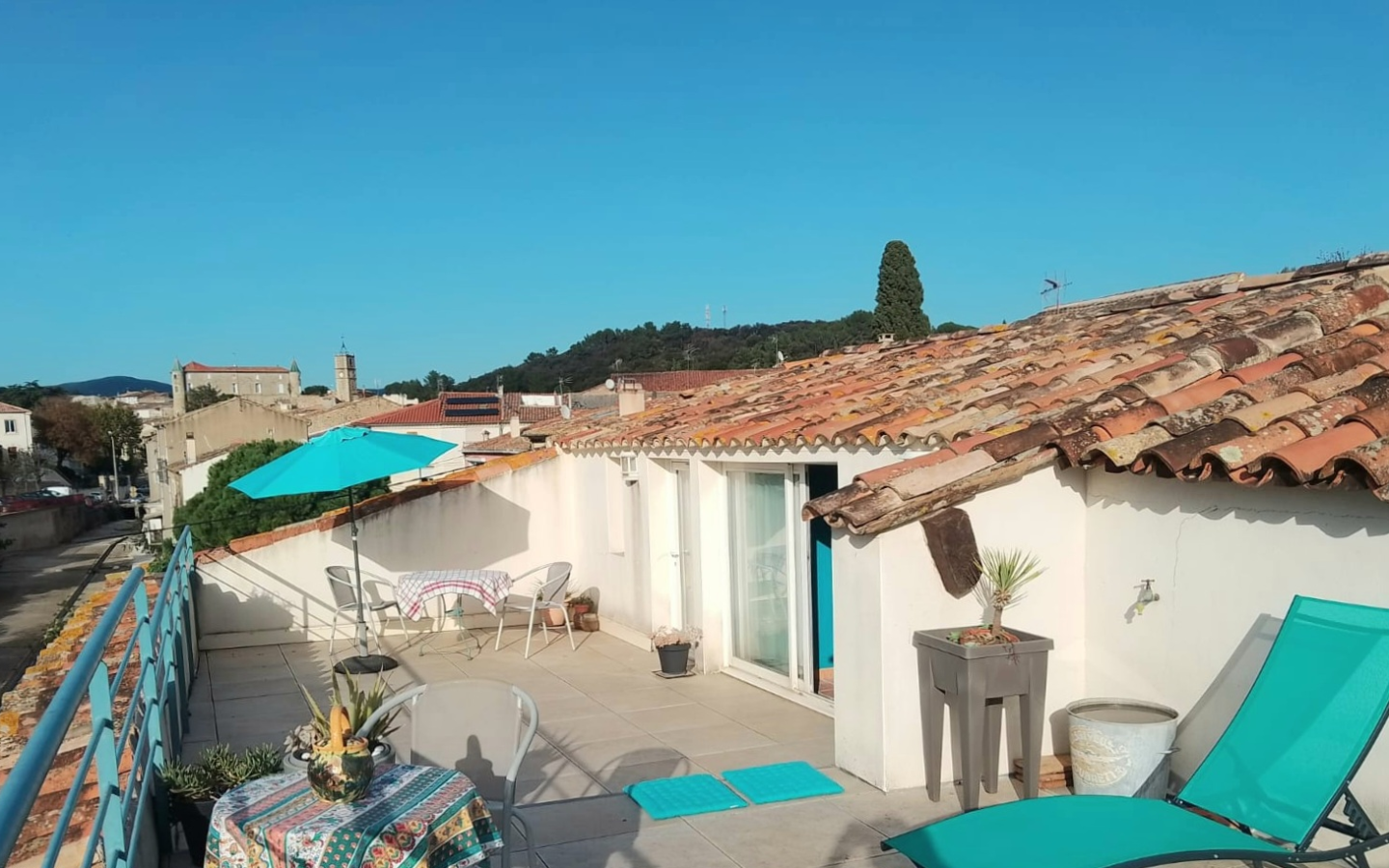 5-bedroom House In Autignac, France (141 M²)