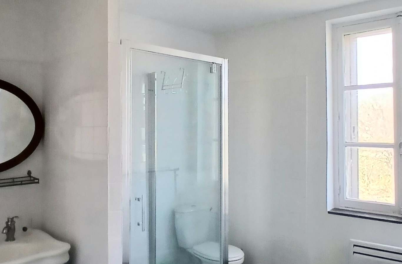 5-bedroom House In Autignac, France (141 M²)
